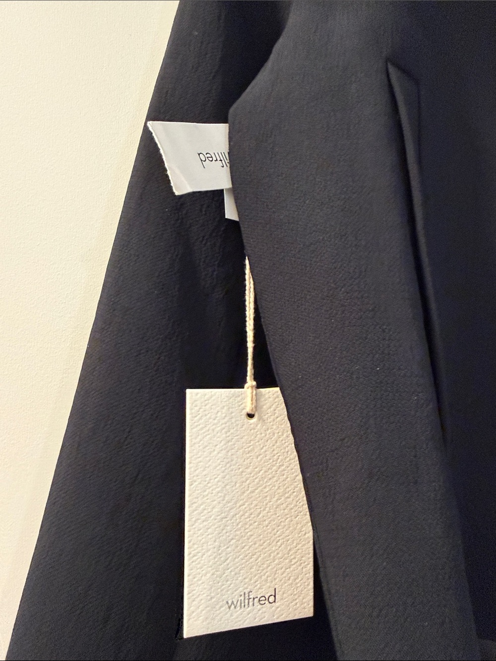 Wilfred Black Cropped Zip Blazer - Picture 2 of 3